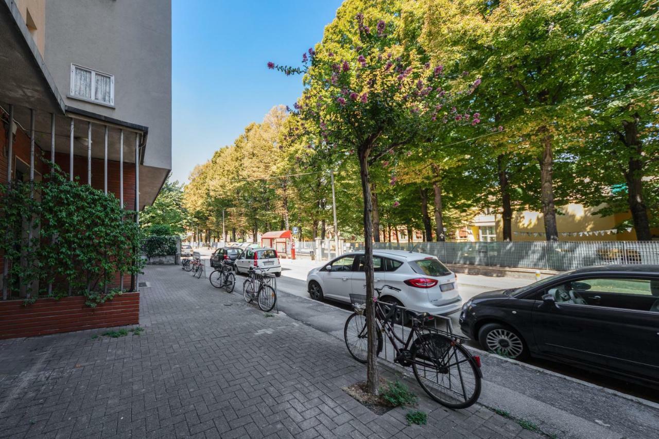 Sant'Orsola Colorful Huge Apartment 博洛尼亚 外观 照片